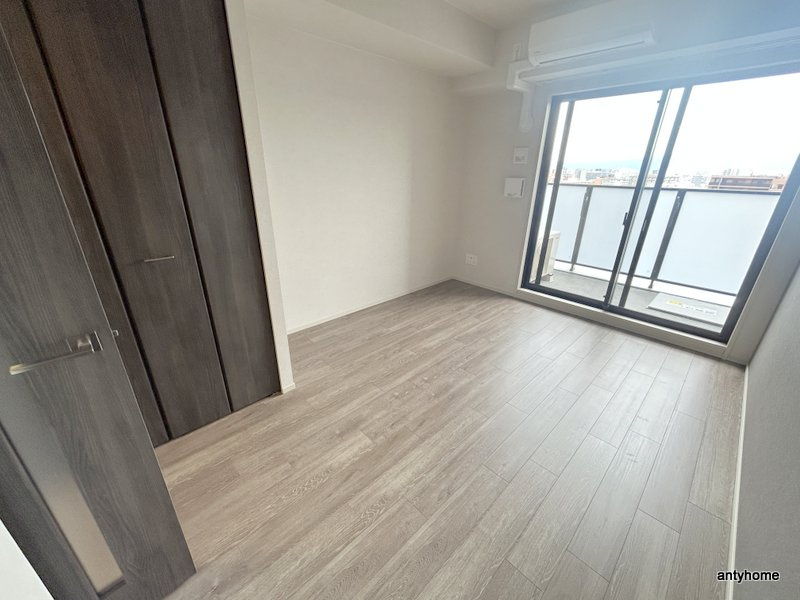 ブランシエスタ森ノ宮　仲介手数料無料の居間・リビング