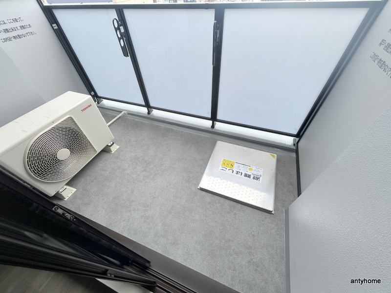 ブランシエスタ森ノ宮　仲介手数料無料のバルコニー