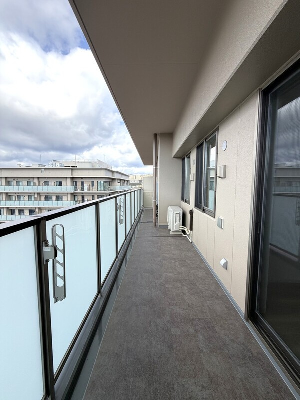 ジオタワー宝塚グランレジス南棟のバルコニー