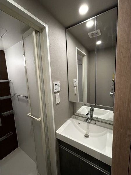 ESTEM COURT KAMEIDO TOKYO EASTの洗面所