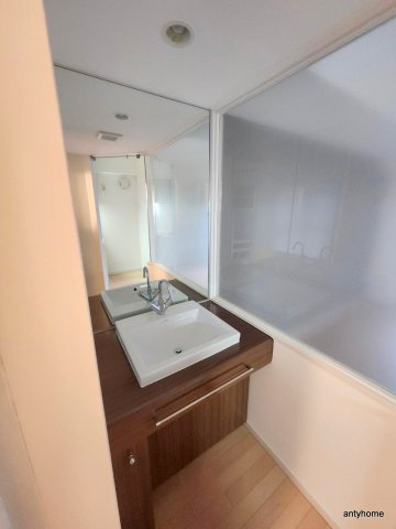 KDX堺筋本町レジデンス　仲介手数料無料の洗面所