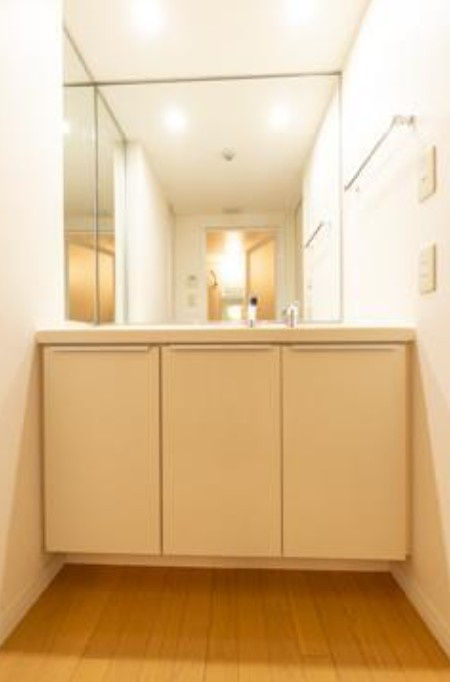 【洗面所】