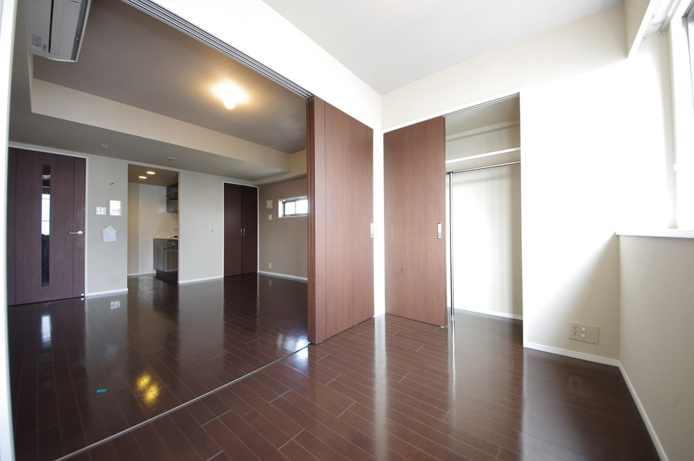 【居間・リビング】