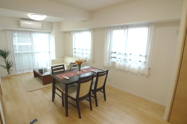 【居間・リビング】