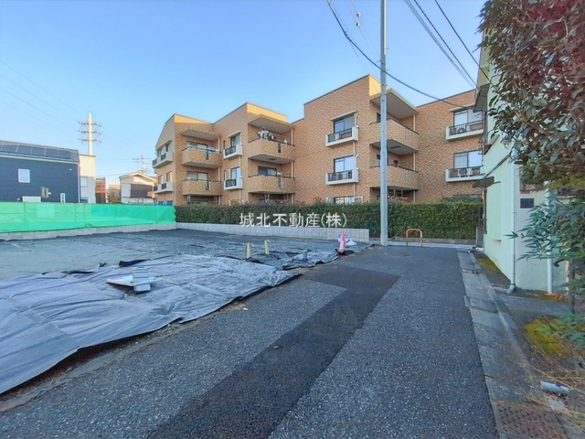 杉並区成田東1丁目 全2区画 2号地の前面道路含む現地写真