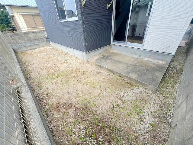 エルステージ柳ケ丘の庭