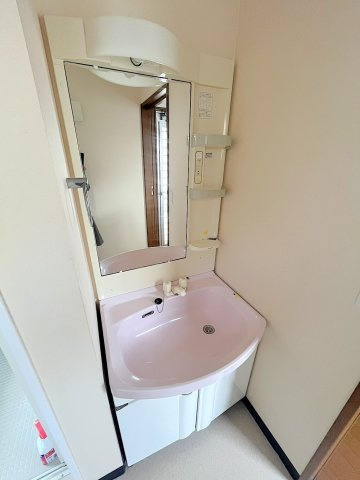 エルステージ柳ケ丘の独立洗面台