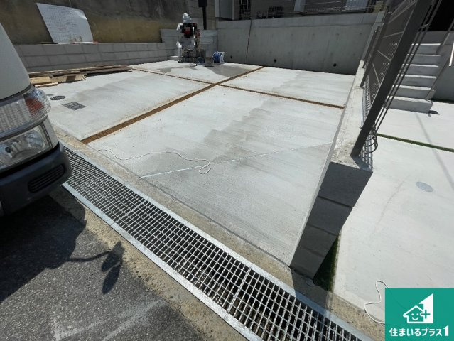 神戸市垂水区本多聞　新築一戸建ての駐車場|駐車スペース！散水栓があるので、こまめに愛車を洗えます！