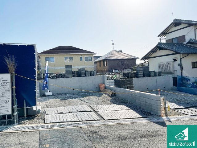 神戸市垂水区本多聞　新築一戸建ての外観|周辺は落ち着いた街並みの住宅地！子育てがしやすい住環境です！まだ未完成ですが、現地でしかわからない事もございます。是非一度ご覧ください。