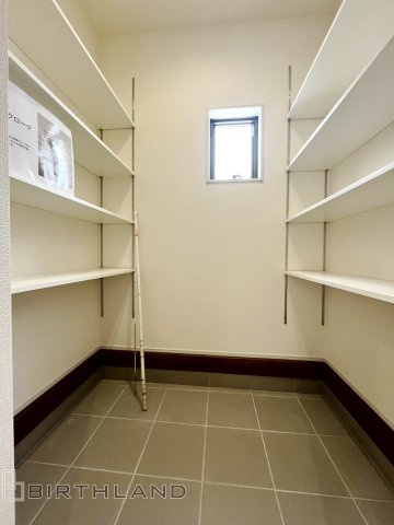 新築戸建・新築建売　福島市笹谷第12　笹谷小・信陵中の収納|大容量のシューズクロークはベビーカーやカー用品なども収納可能です！
