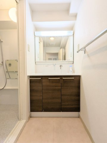 東大島ファミールハイツ1号棟の独立洗面台|～洗面化粧室写真～