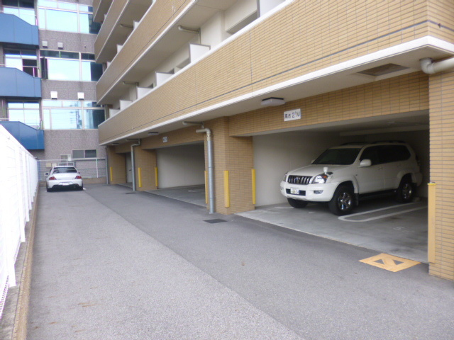 ＫＤＸレジデンス神宮前の駐車場