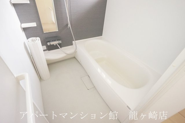 メゾン昴の浴室|浴室乾燥機＆追い焚き給湯付きのお風呂はゆったり1坪タイプ♪