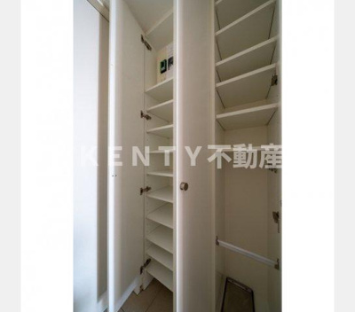 【収納】 | スタイリオ旗の台Ⅱ | 小物を収納するのに便利です