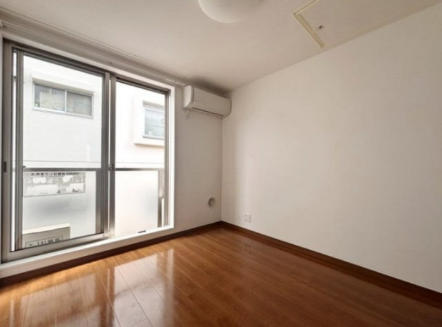 IKフラット4の居間・リビング