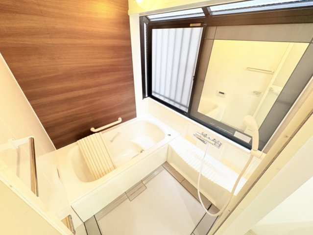 庄山町１丁目　中古戸建の浴室