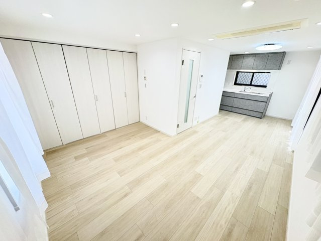 庄山町１丁目　中古戸建の洋室