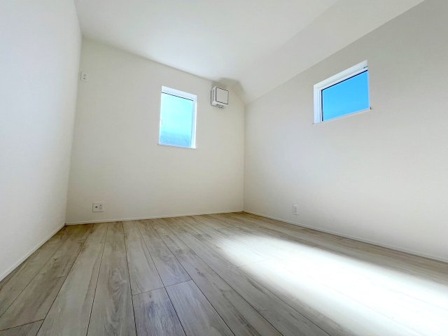 東京都八王子市川口町1611の洋室