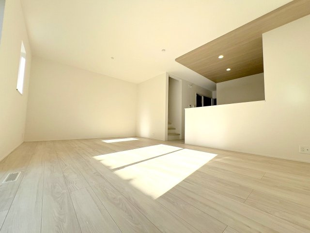 東京都八王子市川口町1611の居間・リビング