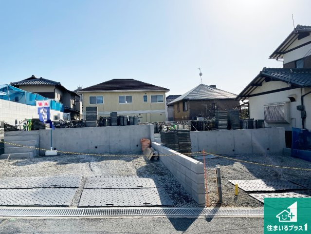 神戸市垂水区本多聞　新築一戸建ての外観|周辺は落ち着いた街並みの住宅地！子育てがしやすい住環境です！まだ未完成ですが、現地でしかわからない事もございます。是非一度ご覧ください。