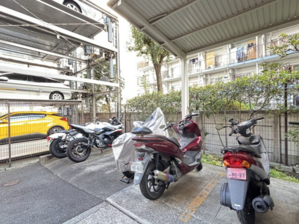 グランシティ葛西Ⅱの駐車場