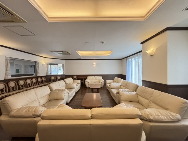 グランシティ葛西Ⅱのロビー|集会室。事前に申請をすることで利用可能となっております。※利用時に別途費用有り。