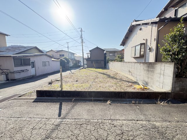 売土地　沼津市下香貫の外観|陽当たり・通風に優れた開放的な土地です。