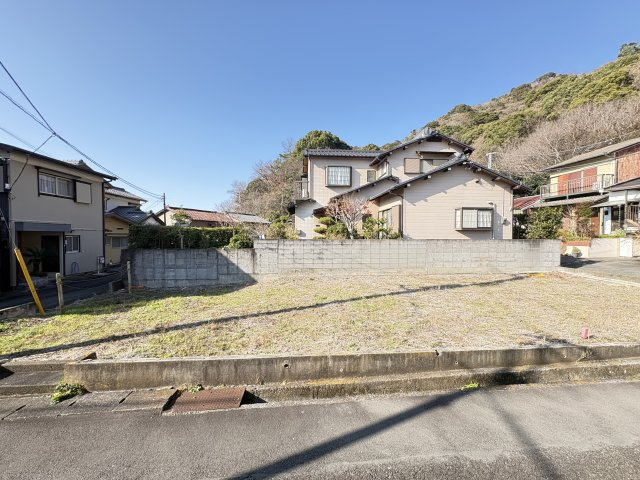 売土地　沼津市下香貫の外観|角地ならではの開放感が魅力の土地です。