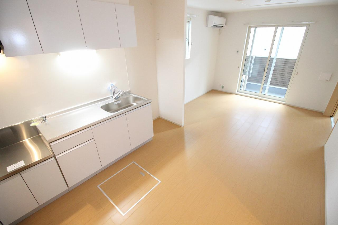 舞子坂ヒルズⅢの居間・リビング|※お部屋により仕様が異なる場合があります。