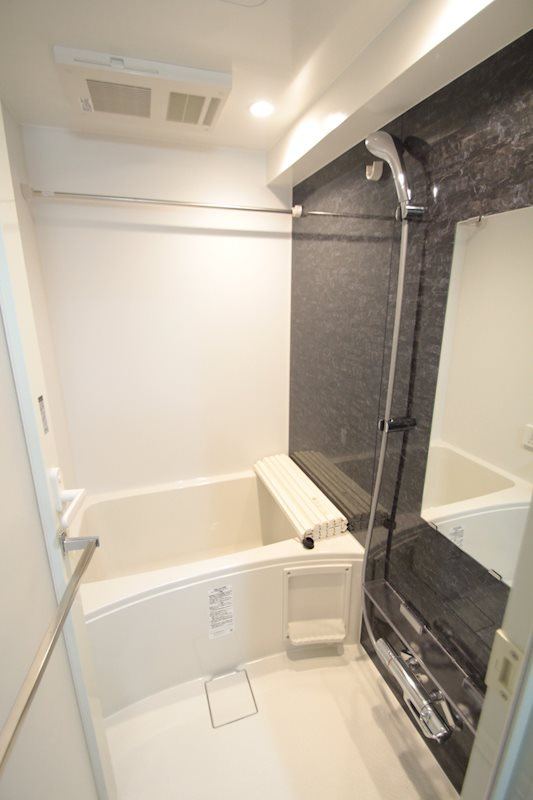 アークヒルズ横浜英町の浴室