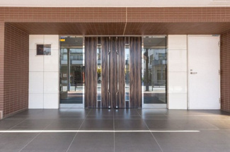 【エントランス】