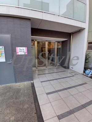 【エントランス】 | アヴァンセクール町屋