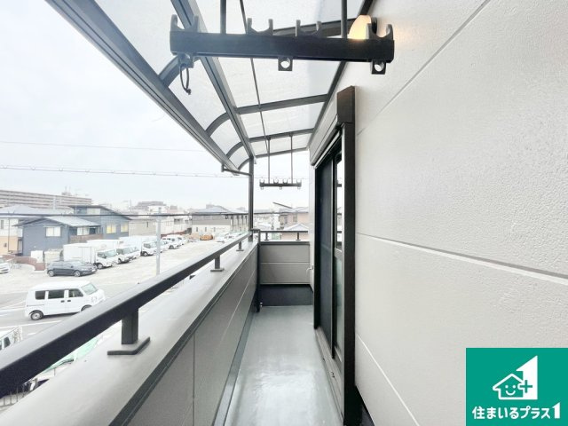 堺市西区神野町　中古一戸建てのバルコニー