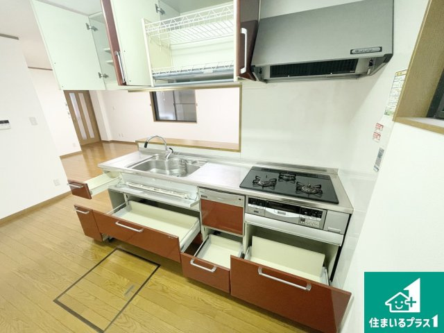 堺市西区神野町　中古一戸建てのキッチン