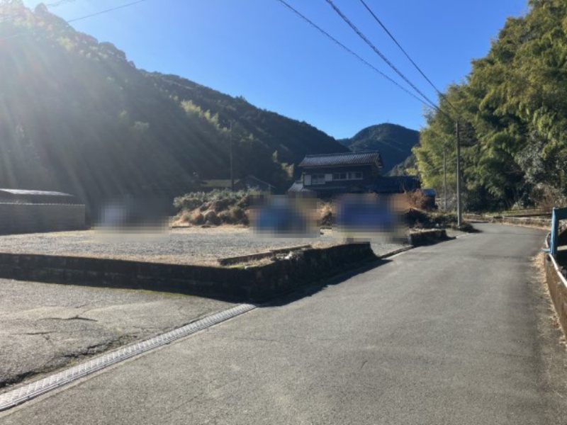 【前面道路含む現地写真】の画像