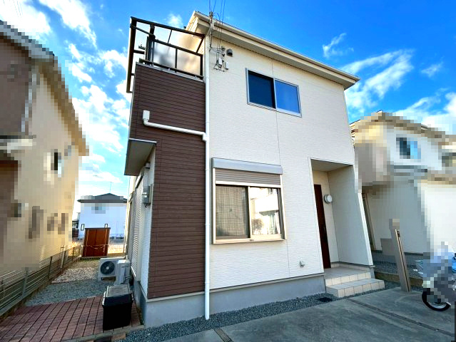 三木市別所町近藤　中古建ての外観