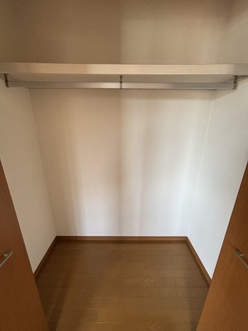 アルティスタＦ棟の居間・リビング