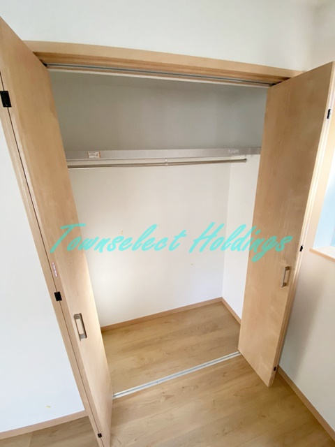 横須賀市汐入町２丁目のアパートの収納|大型クローゼット