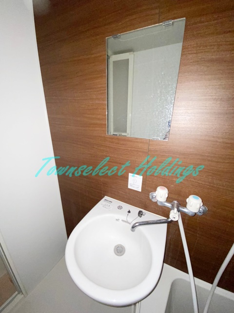 横須賀市汐入町２丁目のアパートの洗面所|洗面台