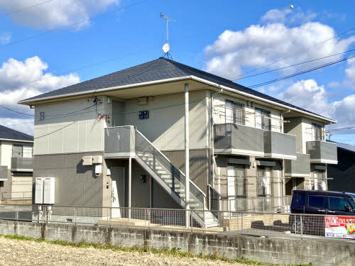 ウェスト川原田B棟の外観