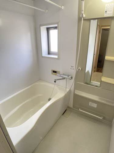 ウェスト川原田B棟の浴室