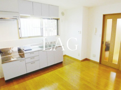 【居間・リビング】 | クレッセント堀の内 | 洋室のお部屋です。