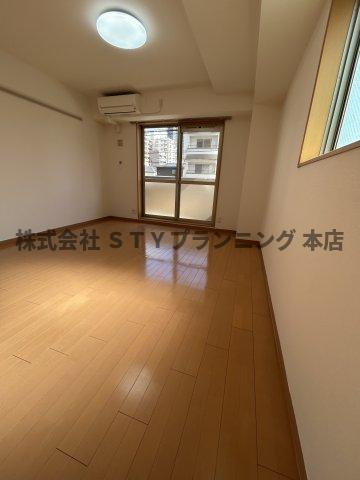 仲介手数料０円！ノーブルコートの居間・リビング