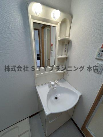 仲介手数料０円！ノーブルコートの独立洗面台