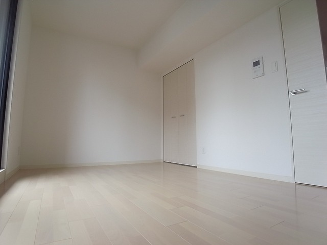 アドバンス神戸アルティスの居間・リビング