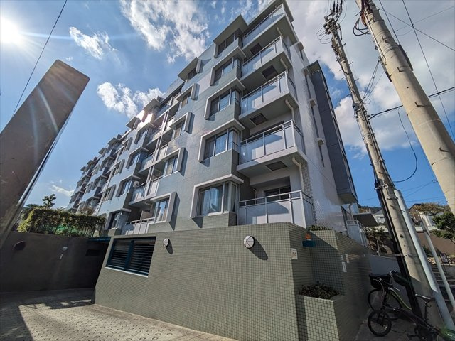 ルボアール芦屋の外観