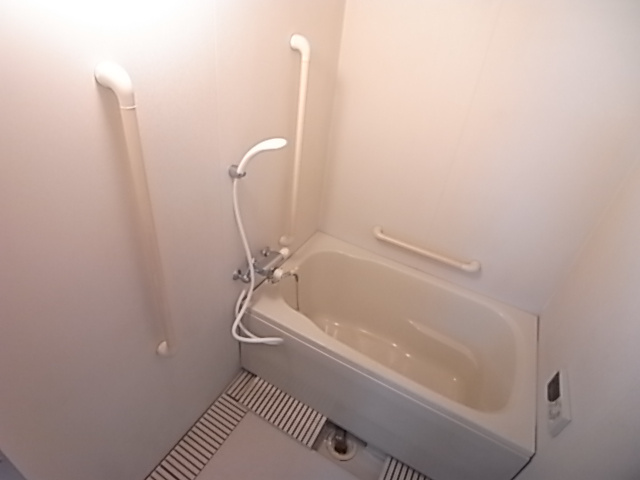 フレシア西宮の浴室