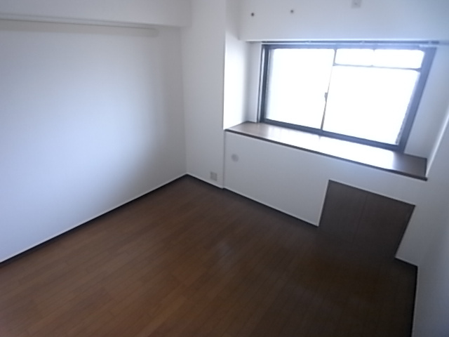 フレシア西宮の居間・リビング