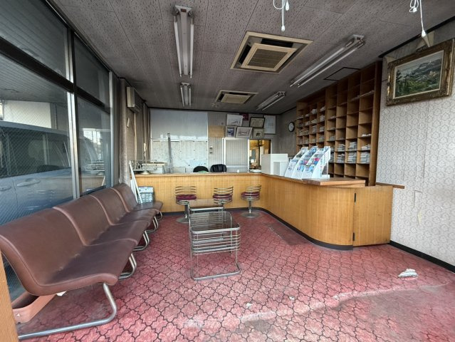 【受付】 | 【住居テナント併用！駅近！】石岡市国府　一棟ビル | 一階受付