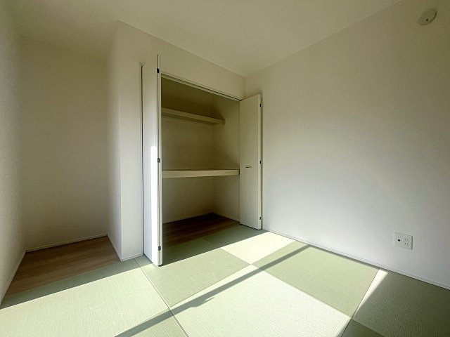 新築戸建・新築建売　福島市笹木野字南中谷地　野田小・野田中の和室|リビングのすぐ隣にあるのでお子様のお昼寝や遊び場として最適！